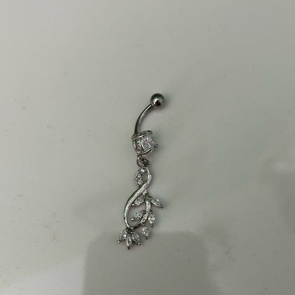 Flower belly button ring